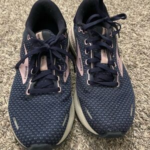 Brooks Women's Athletic Shoes in Navy and Pink